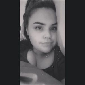 Meet your Posher, Neida a